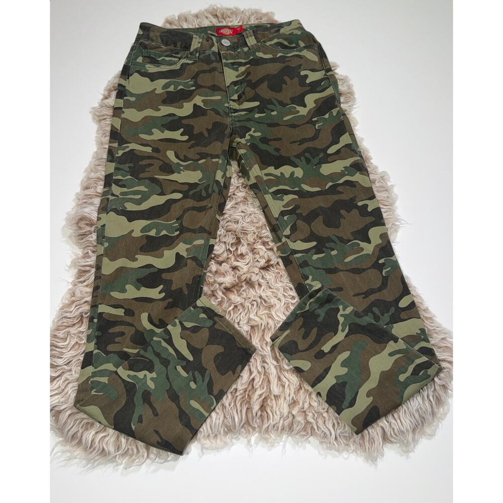 Dickies women’s camouflage pants